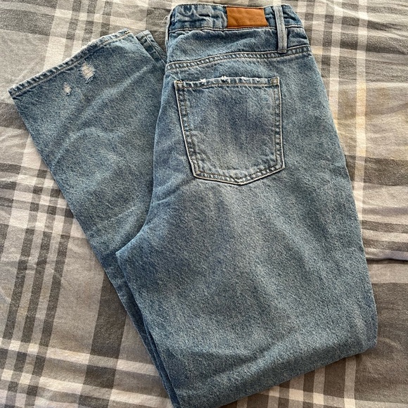 cleo+wolf Denim - Unpublished Cleo+Wolf brand straight leg jeans, worn jeans, boot barn jeans